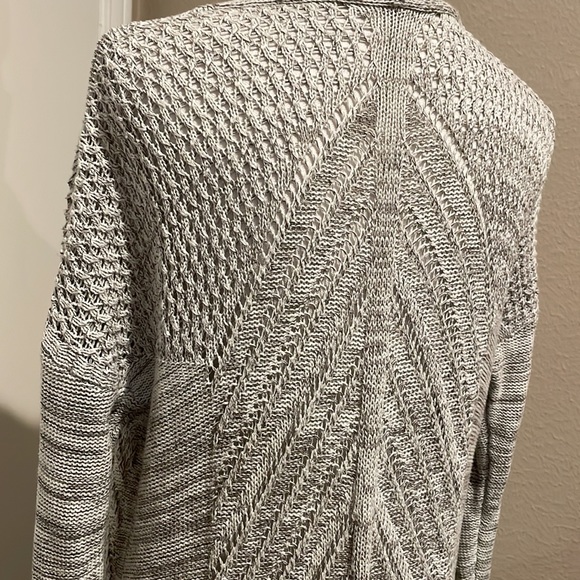 Leo & Nicale Open Long Sleeve Sweater Vest - M - Picture 6 of 9